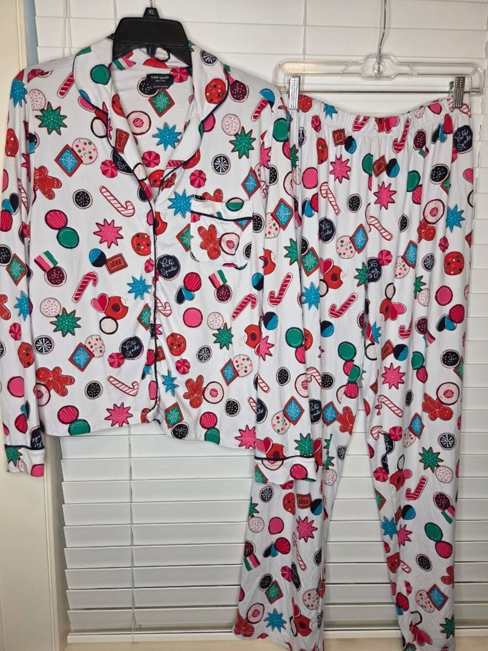Kate Spade Holiday Cookie Womens Pajamas Top pants set M Christmas